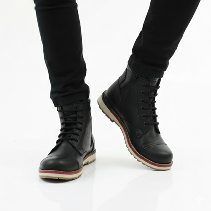 Bota de cuero con cordones para hombre®