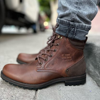 Botas vintage de cuero para hombre