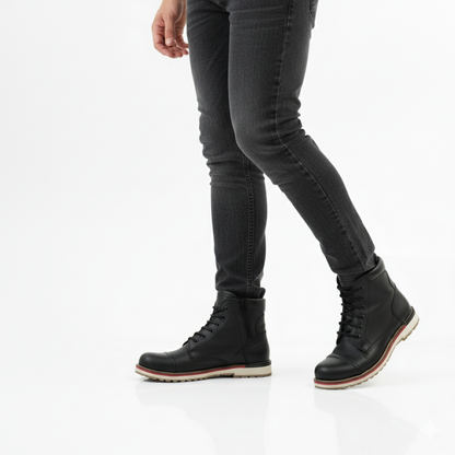 Bota de cuero con cordones para hombre®