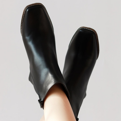 Botines para mujer con acabado elegante y tacón alto