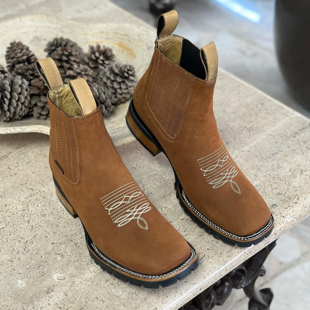 Botas de tela con suela resistente