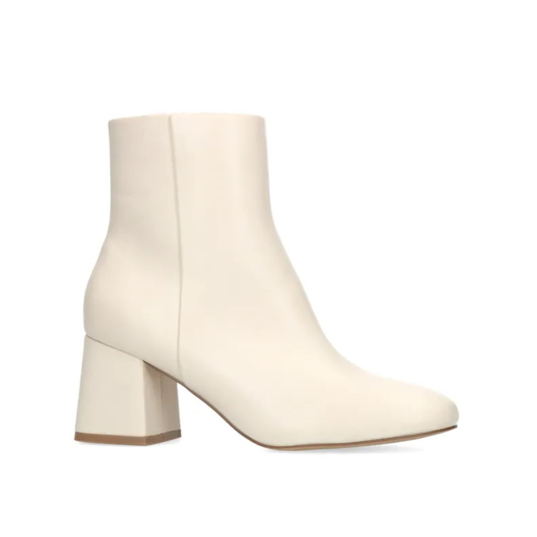 Botines para mujer con acabado elegante y tacón alto